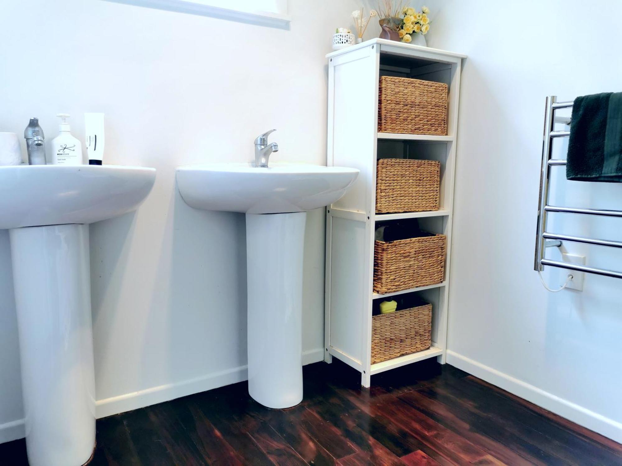 Separate Entry Guest Room With Private Bathroom In Forrest Hill أوكلاند المظهر الخارجي الصورة